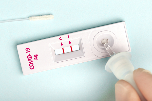 coronavirus-(covid-19)-et-autotests-:-prolongation-de-l’autorisation-de-vente-pour-les-grandes-surfaces