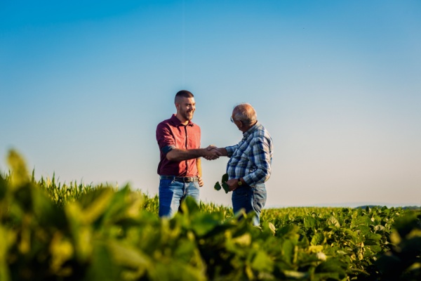 pac-:-elargissement-de-la-categorie-des-agriculteurs-actifs